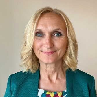 Amanda Burton Smith 335 x 335